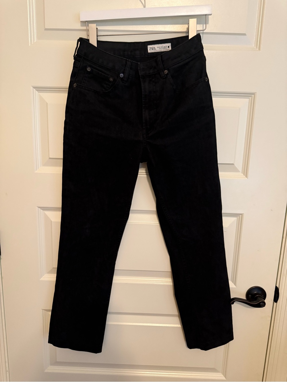 Zara Black Ankle Crop Jeans for Women
